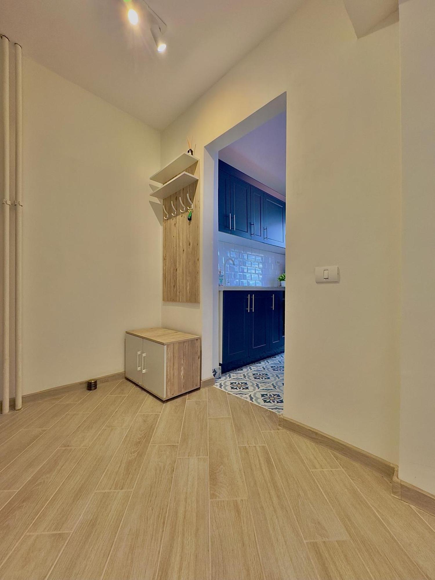 Apartment Station With Self Check-in *