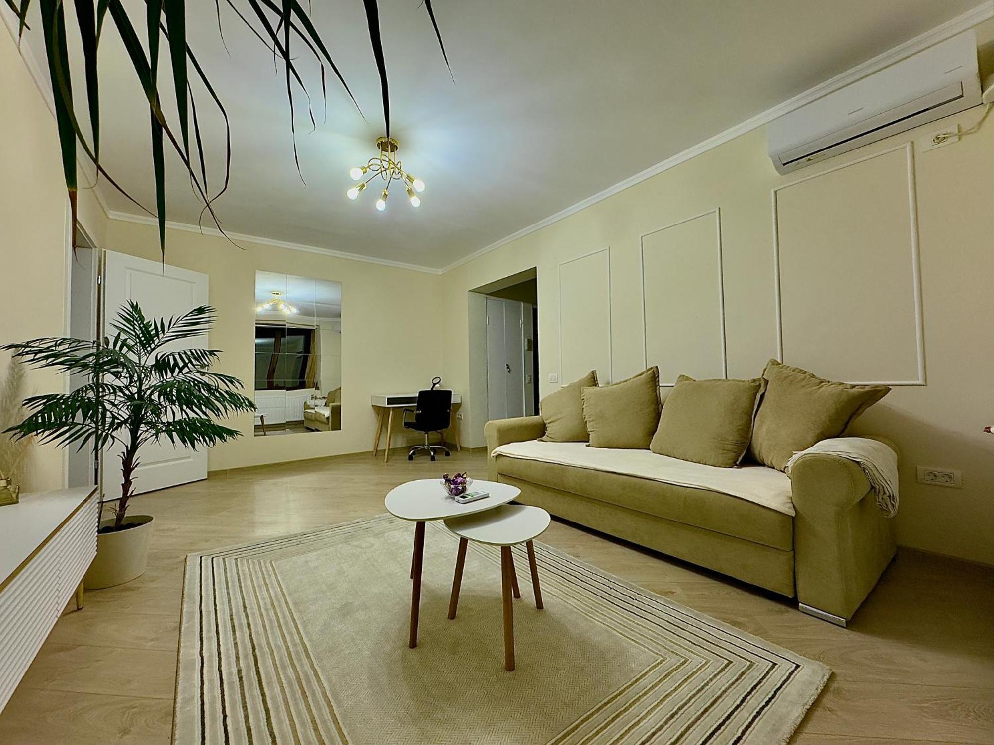 Station With Self Check-in Apartment